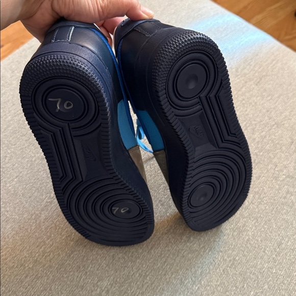 Brand New Nike Air Force 1 Stash Low - Picture 3 of 4